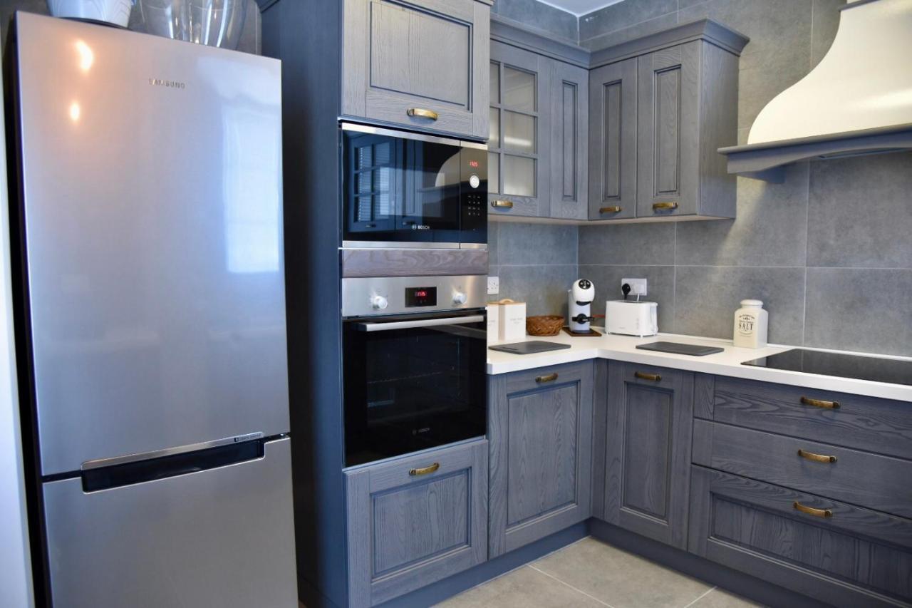 Bright & Modern 2-Bedroom, 4Th Floor Apartment In Gzira, Malta Exteriör bild