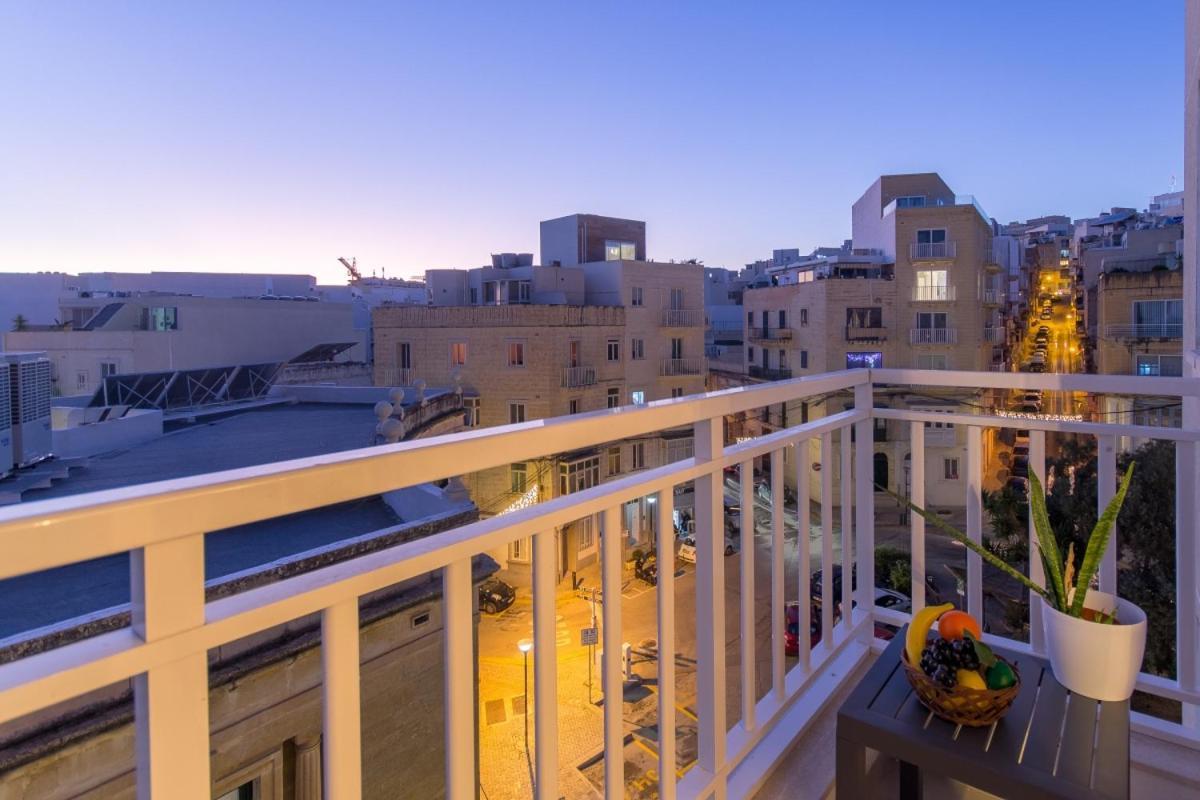 Bright & Modern 2-Bedroom, 4Th Floor Apartment In Gzira, Malta Exteriör bild